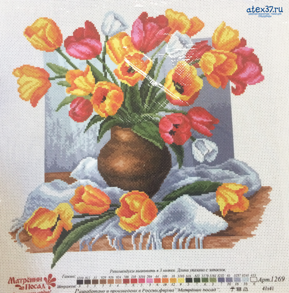 Рисунок на канве МП-1269, размер канвы 41*41см